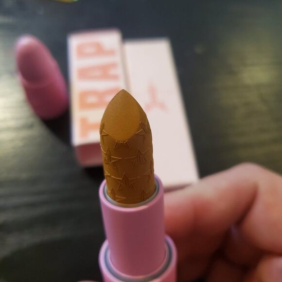 Jeffree Star Velvet Trap Lipstick, Extending The Olive Branch, New, NWT, NIB - Picture 1 of 14